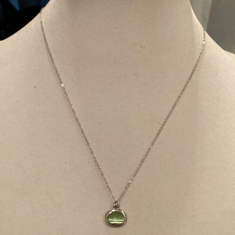 Delicate Green in Sterling - Picture 5 of 13